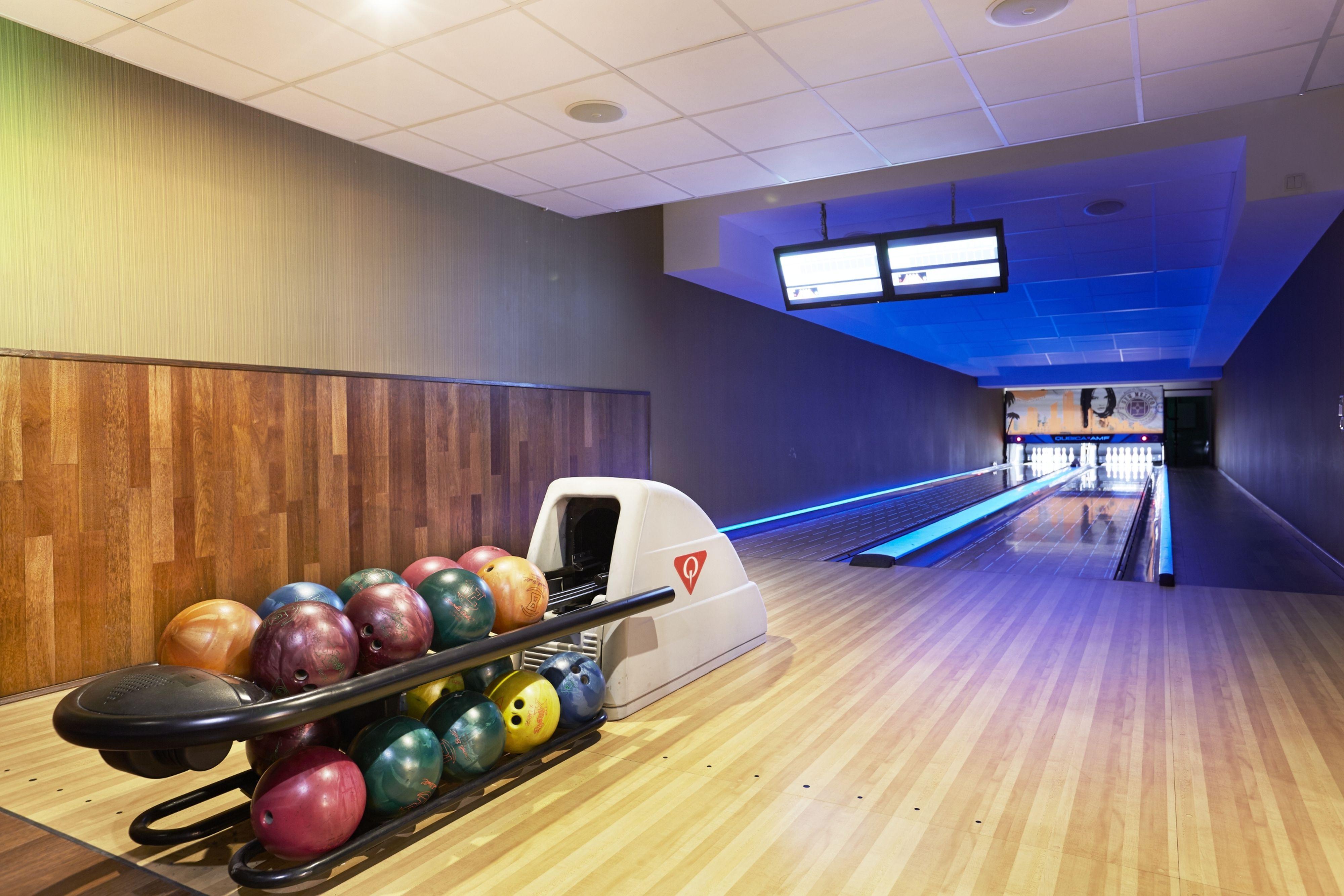 Marine Hotel By Zdrojowa Kołobrzeg Extérieur photo Bowling at the Student Union