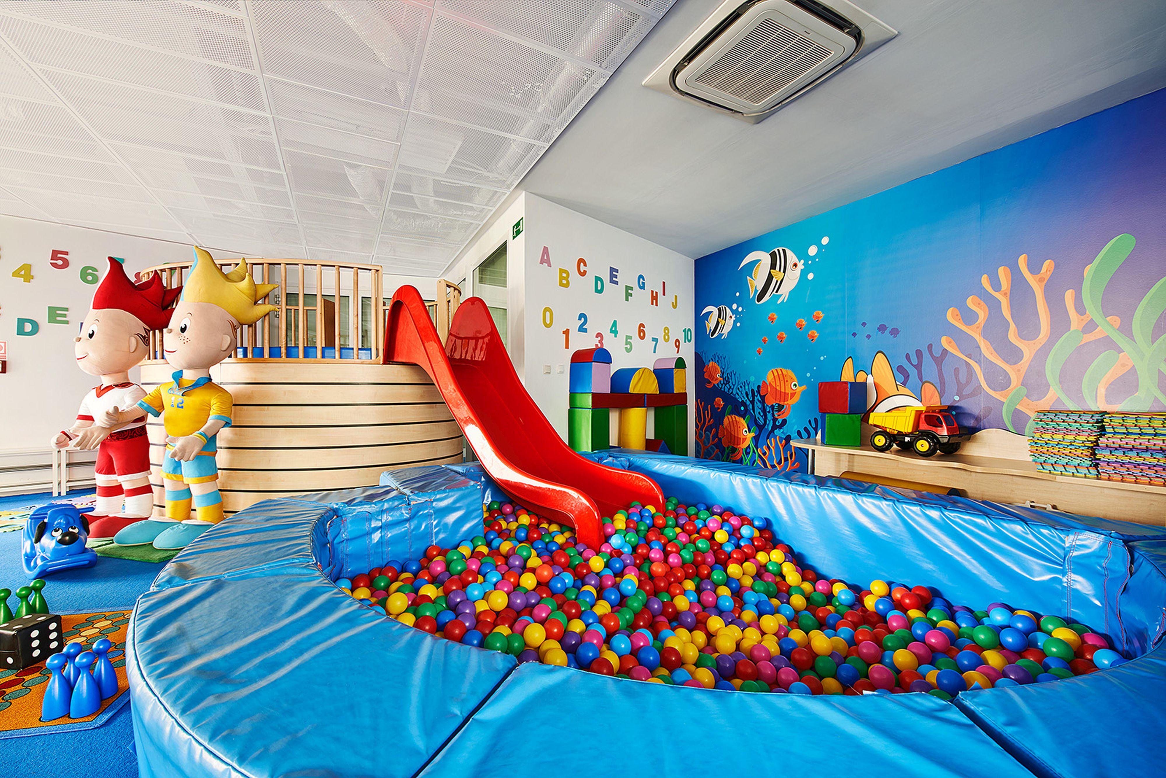 Marine Hotel By Zdrojowa Kołobrzeg Extérieur photo A ball pit at a soft play centre