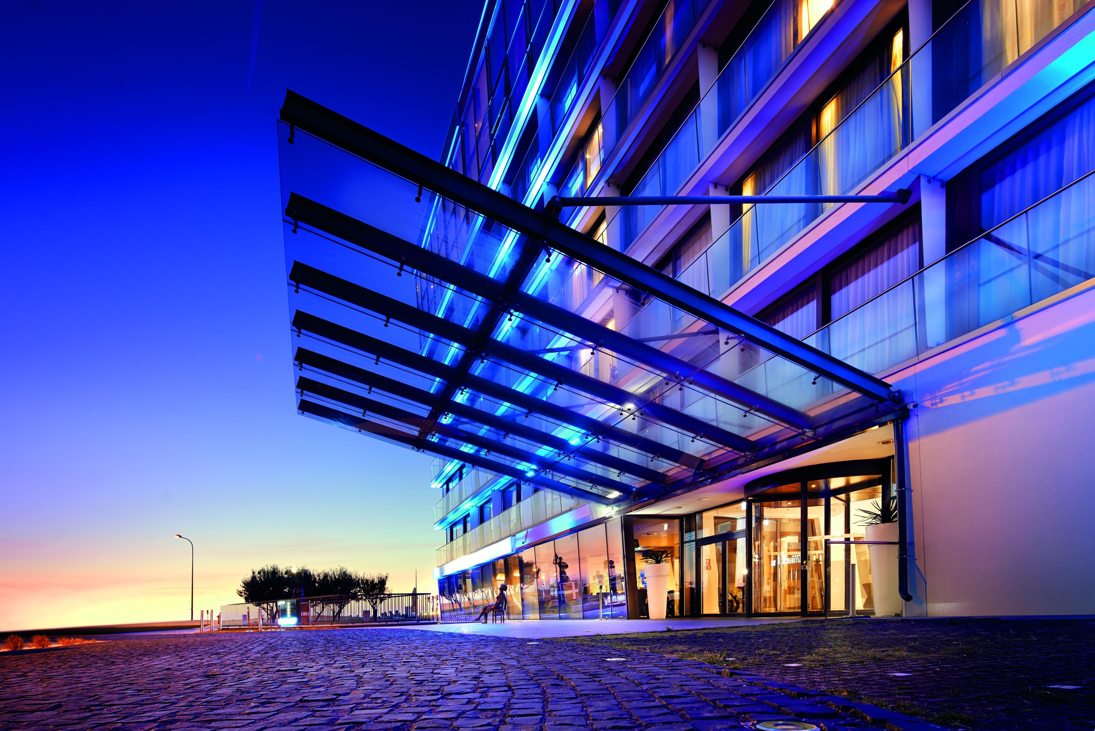 Marine Hotel By Zdrojowa Kołobrzeg Extérieur photo The Cape Town International Convention Centre