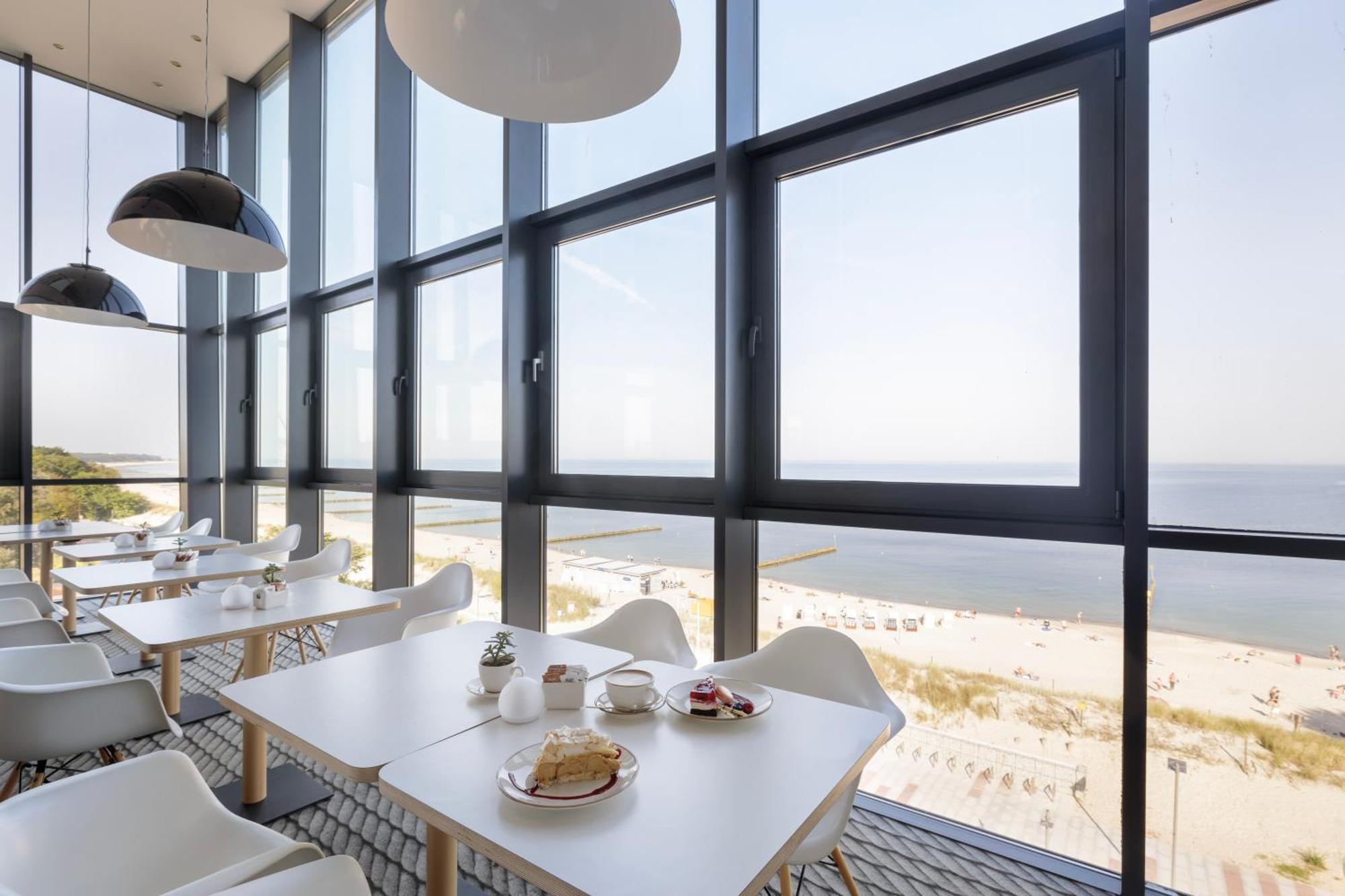 Marine Hotel By Zdrojowa Kołobrzeg Extérieur photo Restaurant